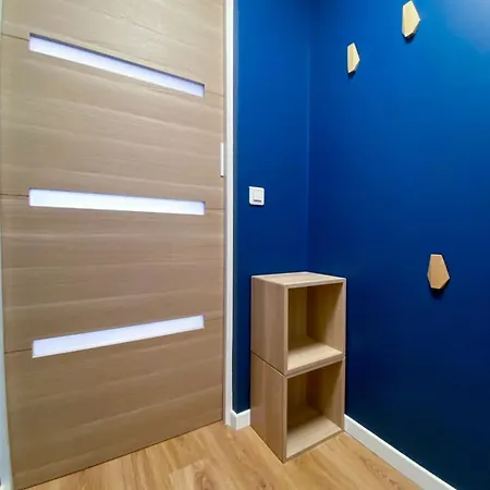 Rieux -2p Refurbished! Apartment